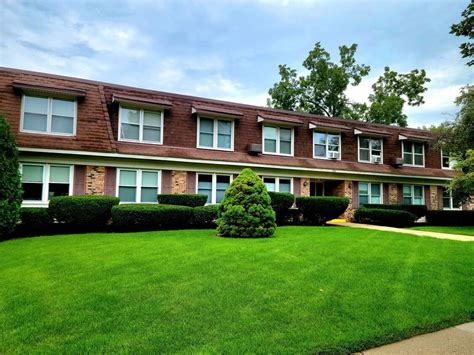 libertyville apartments for rent